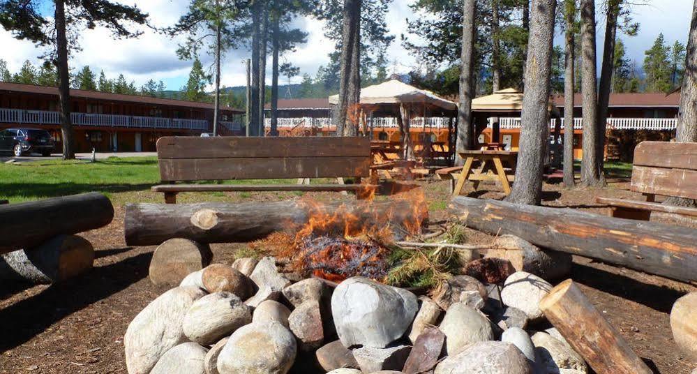 Rocky Inn Вейлмаунт Экстерьер фото
